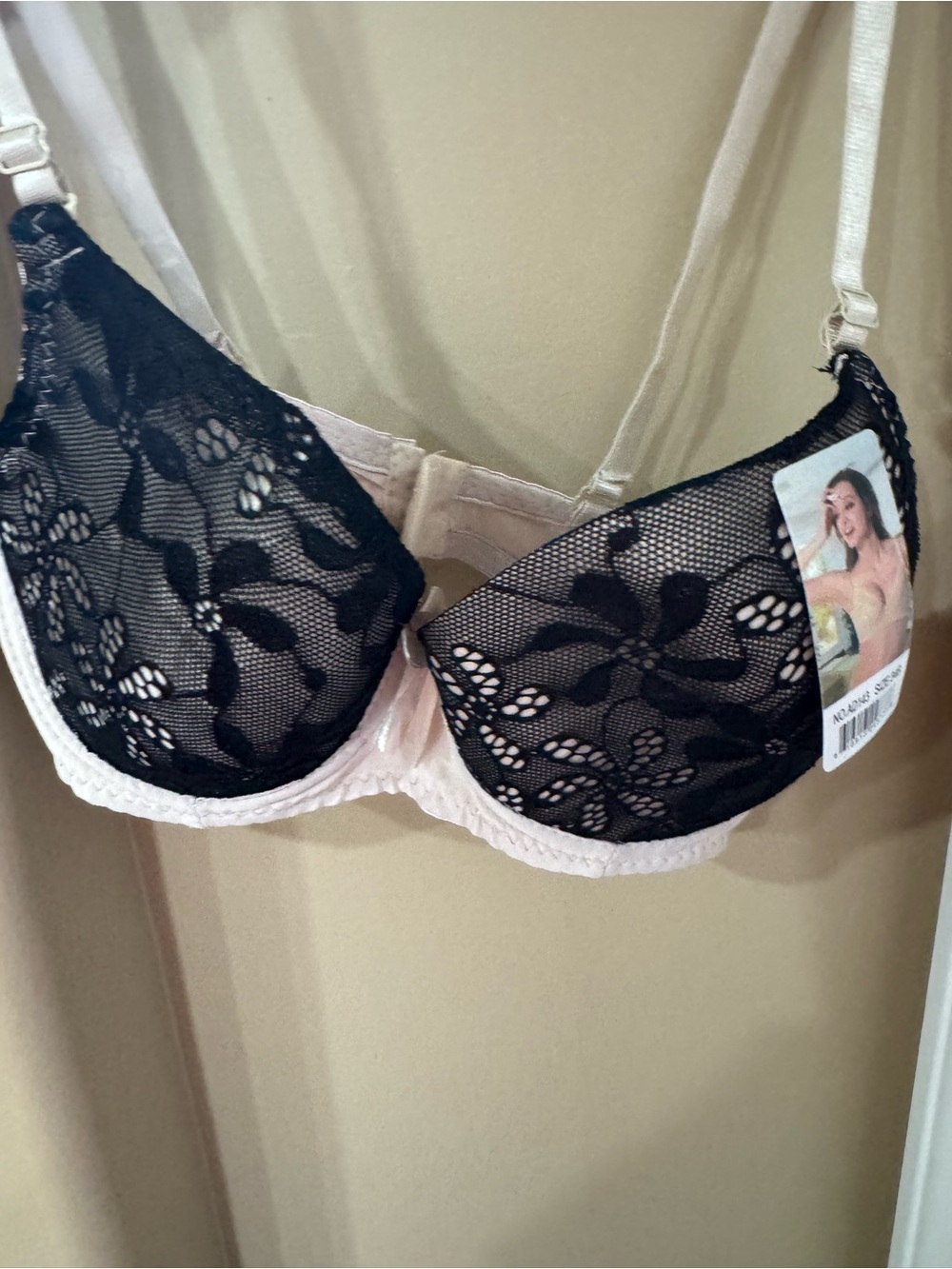 Lace Overlay push up Bra in Black and Cream (CL-3)